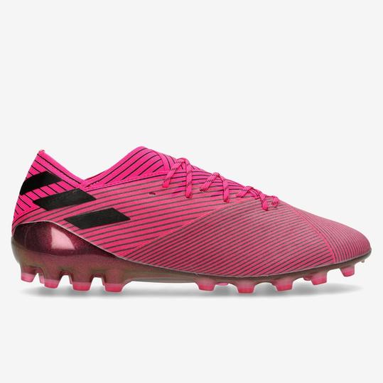 botas de futbol nemeziz