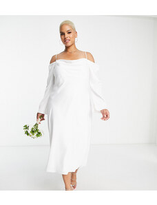 Vestido de novia largo color marfil con cuello desbocado, hombros descubiertos y abertura hasta el muslo de Forever New Curve-Blanco