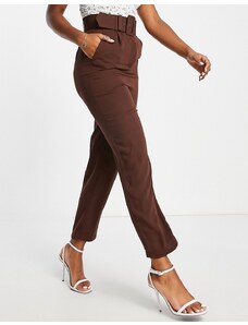 Pantalones de sastre marrón chocolate de talle alto con detalle de hebilla de Style Cheat