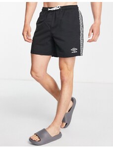 Shorts de baño negros con logo y cinta en el lateral de Umbro