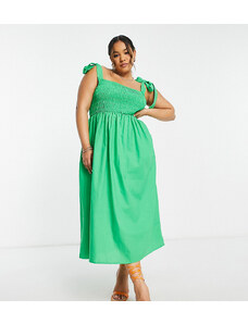 Vestido semilargo verde vibrante fruncido con tirantes anudados de Never Fully Dressed Plus