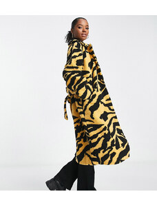 Abrigo largo amarillo con estampado animal de tejido tipo peluche exclusivo de Pieces Petite-Multicolor