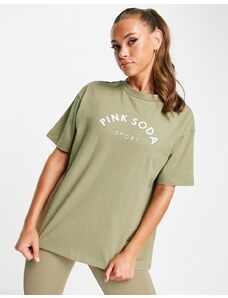 Camiseta boyfriend color oliva con logo de Pink Soda-Verde
