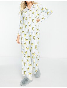 Pijama largo color salvia a rayas con estampado de leopardo de camisa de The Wellness Project x Chelsea Peers-Verde