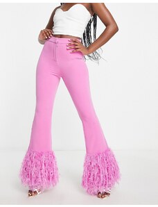 Pantalones de traje rosas con plumas sintéticas de ASOS LUXE