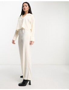Pantalones color crema de pernera ancha con diseño de jacquard de satén de 4th & Reckless (parte de un conjunto)-Blanco