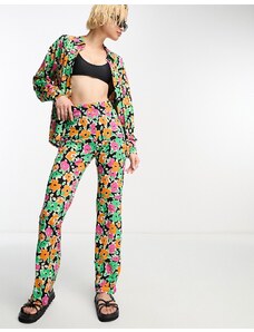 Pantalones de campana multicolor con estampado floral extragrande de Only (parte de un conjunto)-Black