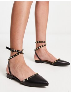 Zapatos planos negros con diseño envolvente en el tobillo y tachuelas Laurena de BEBO-Black