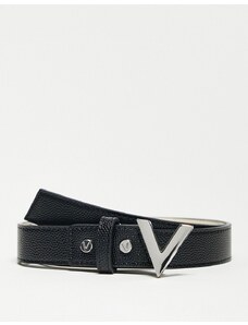 Valentino Bags Cinturón negro con hebilla plateada en forma de "V" Divina de Valentino