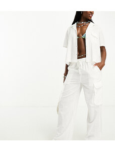 Pantalones playeros blancos de estilo cargo de Iisla & Bird (parte de un conjunto)
