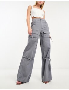 Simmi Clothing Pantalones cargo gris carbón de corte sartorial y pernera ancha con detalle de bolsillos de SIMMI