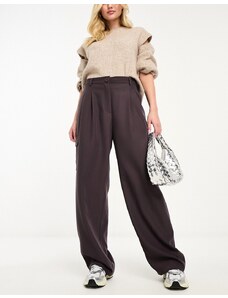 Pantalones grises de pernera ancha con detalle de bolsillo de Lola May-Brown