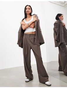 Pantalones marrones de pernera ancha con raya diplomática de ASOS Edition-Brown