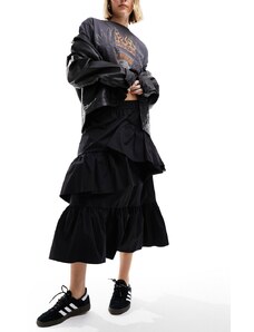 Falda larga negra con detalle de volantes de Urban Revivo-Negro