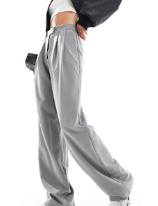 ASOS Tall Pantalones de sastre grises de pernera ancha con detalle plisado de ASOS DESIGN Tall