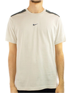 Nike Camiseta FQ8821