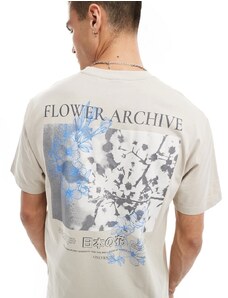 Camiseta beis holgada con estampado botánico en la espalda de ONLY & SONS-Beis neutro