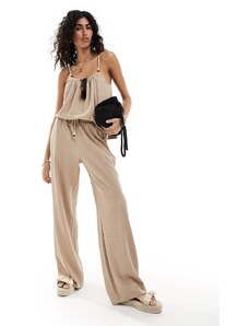 Pantalones marrón claro de pernera ancha de tejido texturizado con detalle de cuentas de 4th & Reckless-Brown