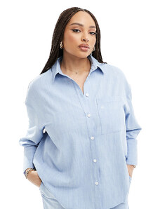 Camisa azul claro con logo bordado exclusiva de 4th & Reckless Plus (parte de un conjunto)