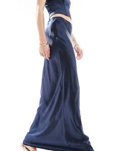 Falda larga azul marino de satén exclusiva de 4th & Reckless Tall (parte de un conjunto)