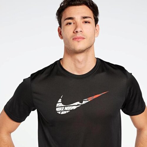 Subtropical Agotamiento caligrafía Camiseta Nike - Negra Para Running Hombre - GLAMI.es