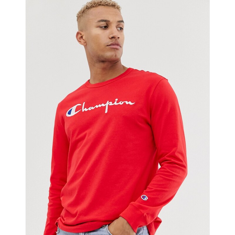 Camiseta roja de manga larga con logo grande de texto de Champion 