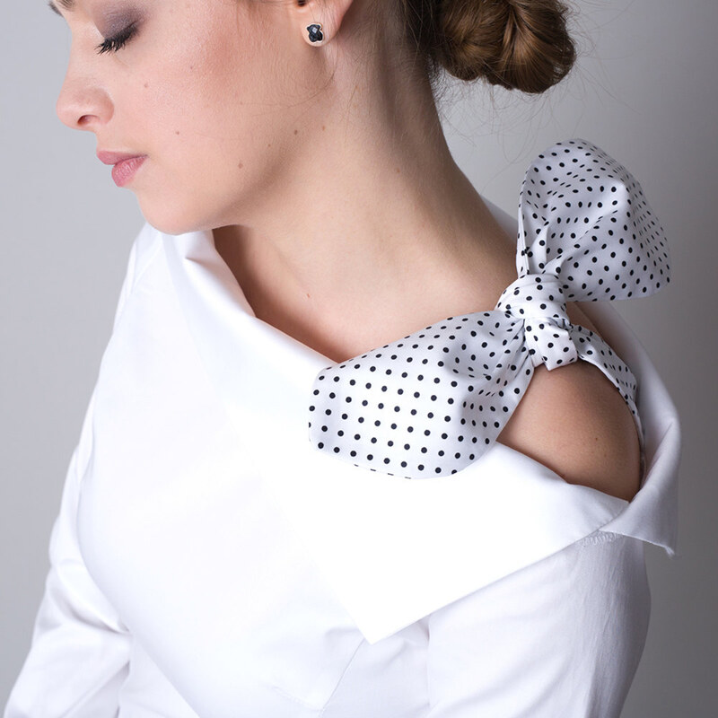 Willsoor Camisa para mujer en color blanco con lazo de lunares 11323