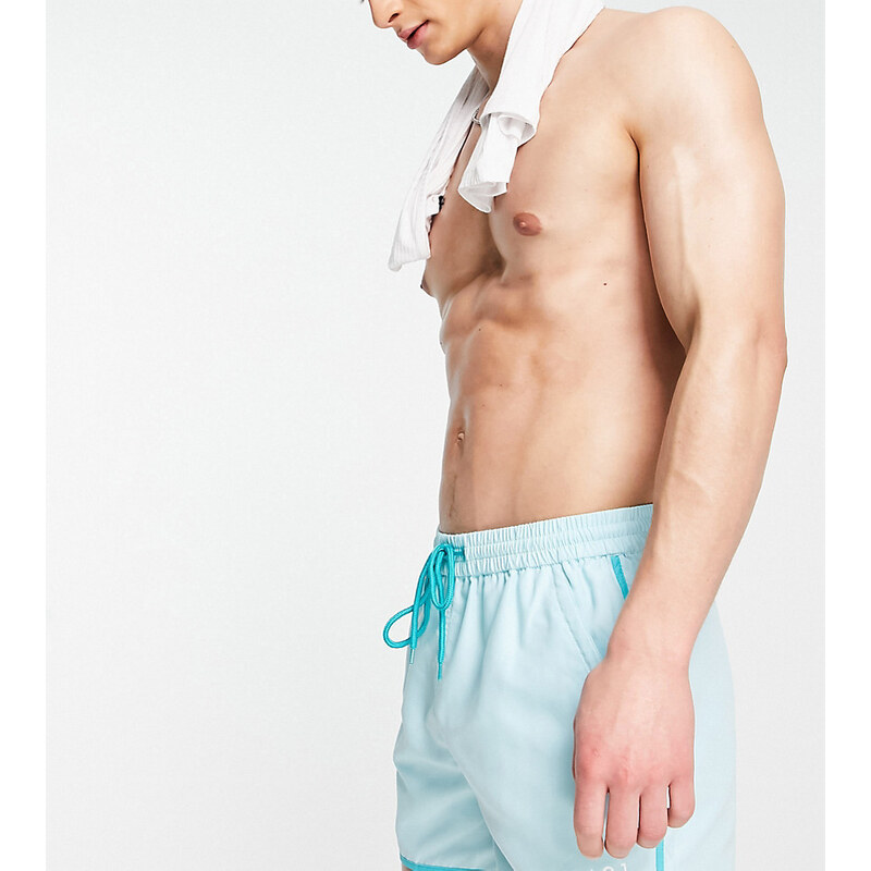 Shorts de baño azul pastel deportivos con bordes en contraste de VAI21