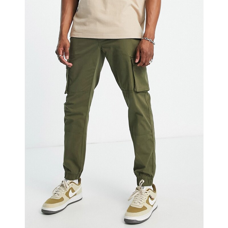 Pantalones cargo caquis con bajos ajustados de corte slim de Only & Sons-Verde