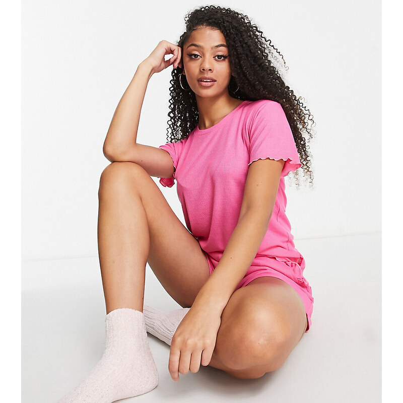 Pijama rosa intenso de camiseta y pantalones cortos de canalé de Chelsea Peers Tall