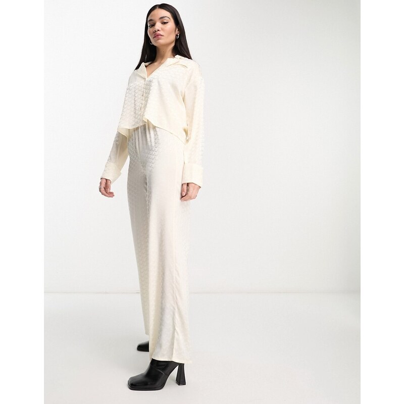 Pantalones color crema de pernera ancha con diseño de jacquard de satén de 4th & Reckless (parte de un conjunto)-Blanco