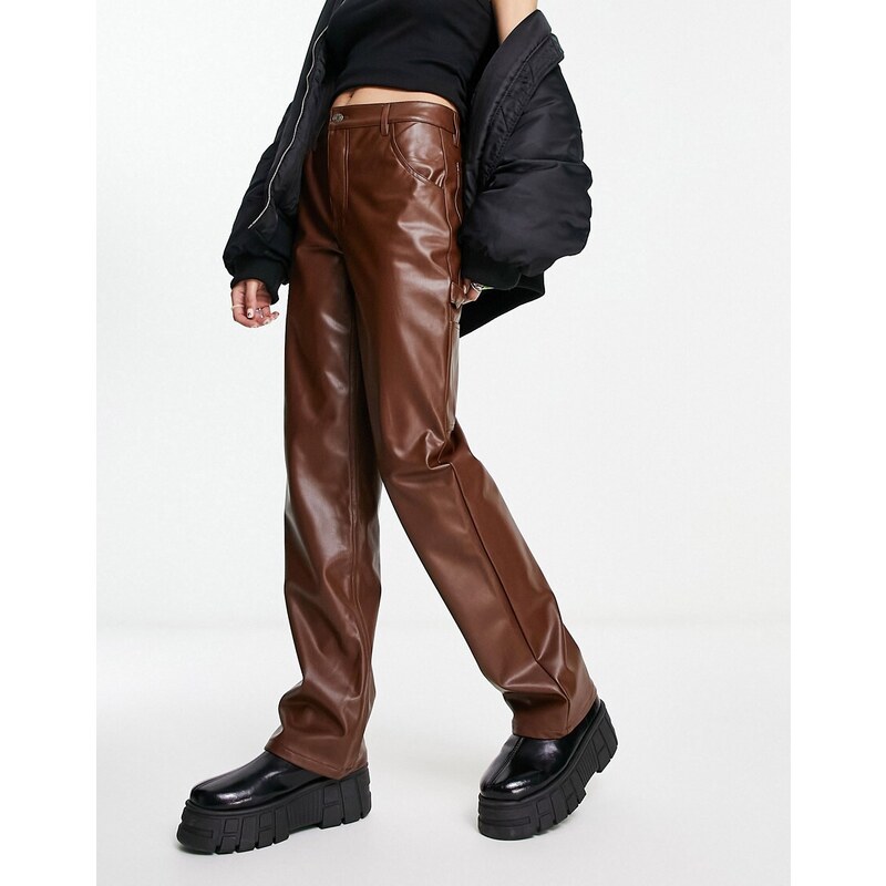 Pantalones marrones de pernera recta de estilo carpintero de poliuretano de GUESS Originals-Brown