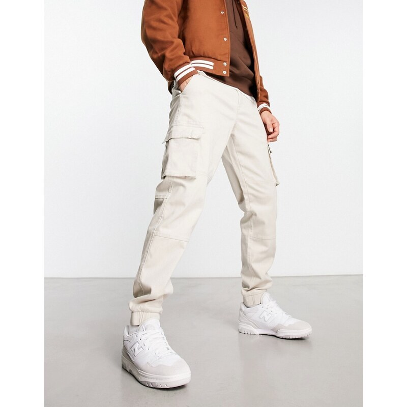 Pantalones color arena cargo con bajos ajustados de corte slim de Only & Sons-Beis neutro