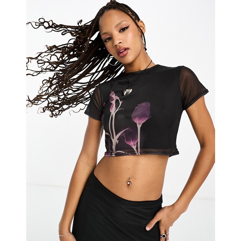 Camiseta muy entallada con estampado floral grunge de malla de Tammy Girl (parte de un conjunto)-Negro