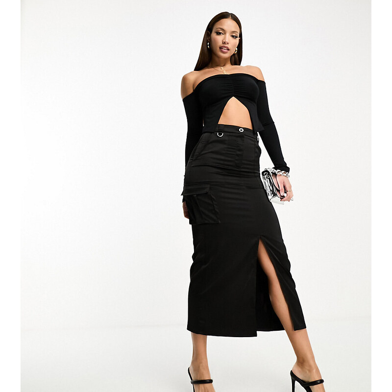 Falda midi negra con bolsillos cargo de satén de NaaNaa Tall-Negro