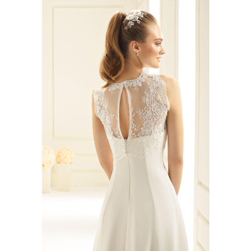 Bianco Evento Lace top for the bride