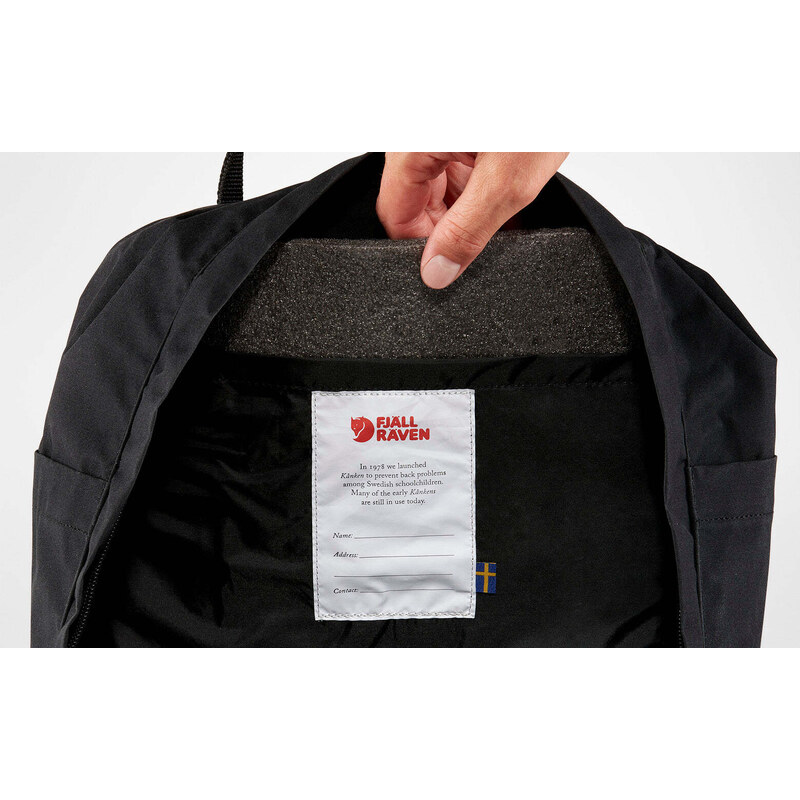 Mochila fjallraven kanken discount negra