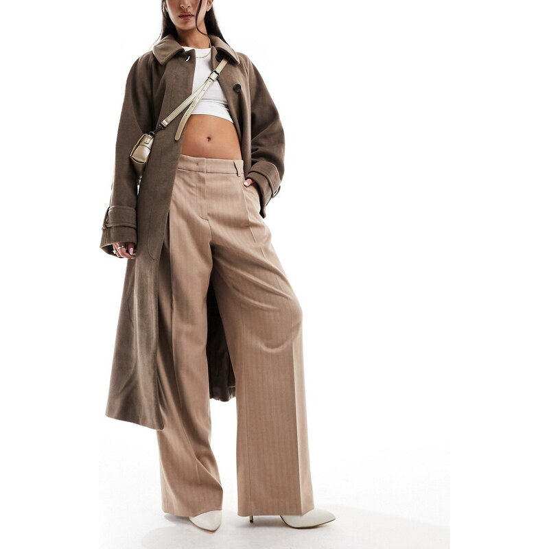 Pantalones marrón claro de pernera ancha con patrón de espiguilla de Mango-Brown