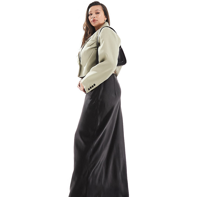 Falda larga negra de satén exclusiva de 4th & Reckless Plus-Negro