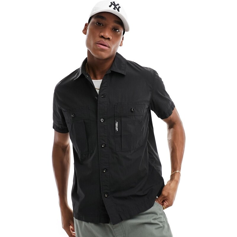 Camisa negra de manga corta con dos bolsillos de Marshall Artist-Negro