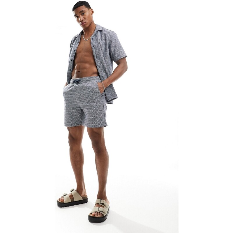 Pantalones cortos azul marino sin cierres de tejido texturizado de ONLY & SONS (parte de un conjunto)
