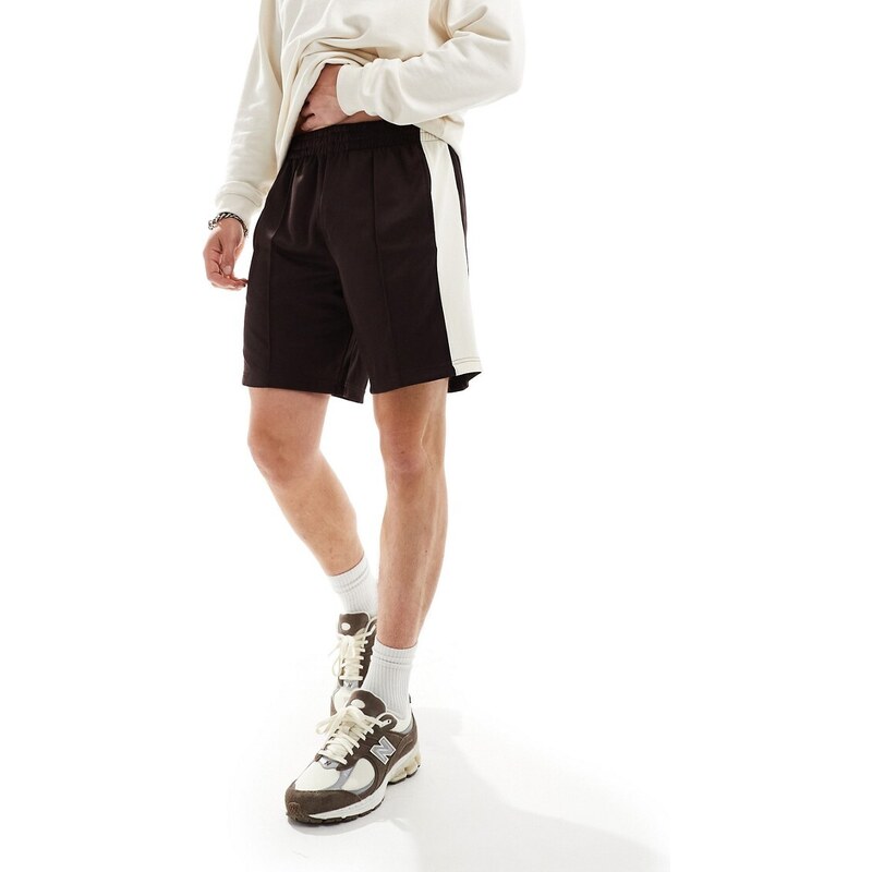 Pantalones cortos marrones sin cierres con raya lateral de ONLY & SONS-Brown